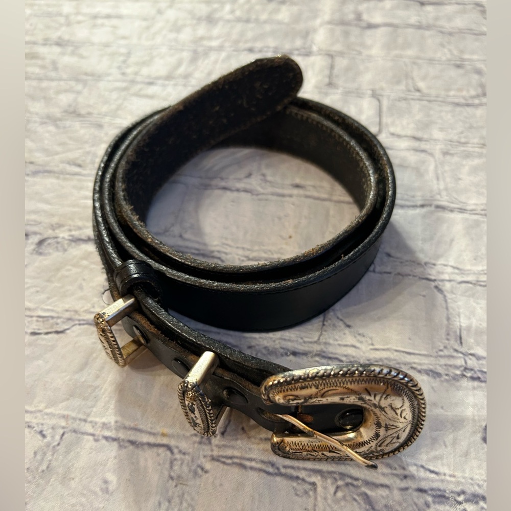 3-D FULL GRAIN COWHIDE USA MADE MENS WESTERN STYLE BLACK WITH DETAIL BUCKLE 38